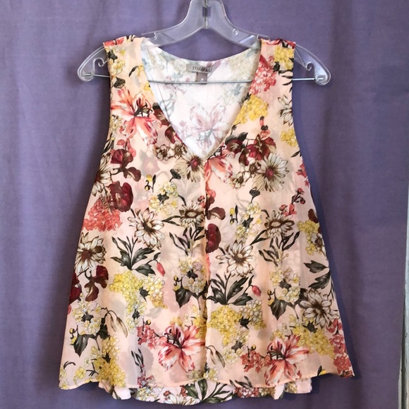 Roz & Ali sleeveless blouse - Picture 1 of 7
